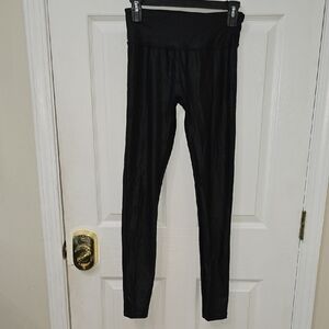 Retro Gong Shimmering Black Leggings Size Small